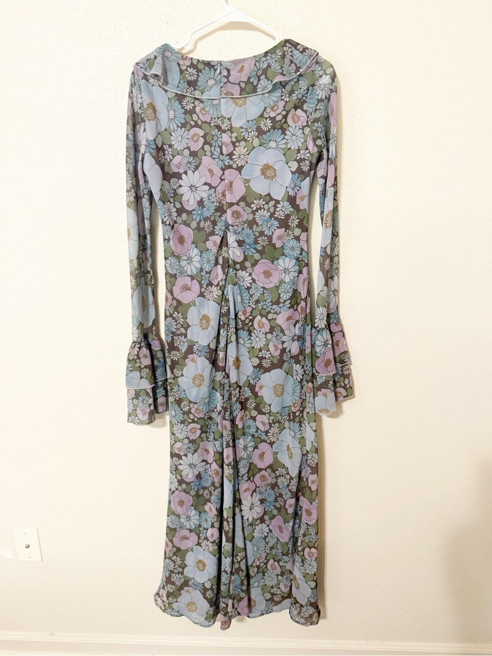 Sister New York Shellona Maxi Ruffle Bell Sleeve Dress in Vintage Floral Medium - Picture 13 of 16